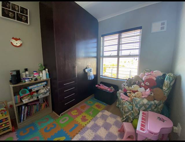 2 BEDROOM APARTMENT SOLD IN MELKBOSSTRAND CENTRAL